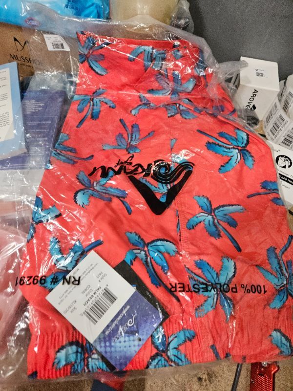 Photo 2 of size xl (18/20) Kanu Surf Boys' Viper Quick Dry UPF 50+ Beach Swim Trunk 18-20 Palm Beach Coral