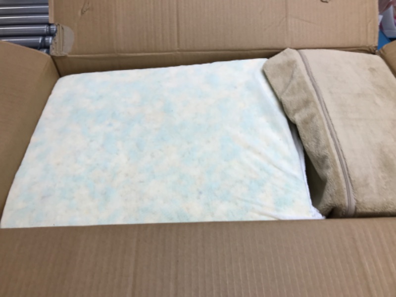 Photo 1 of **USED** *SEE NOTES* Zinus Step Comfort Pet Stairs/Pet Ramp/Pet Ladder X-Small *PARTS*