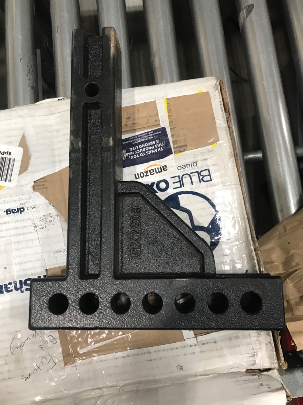 Photo 3 of Blue Ox BXW1006 1000 lb Hitch (Clamp-On Latches, 11 Hole Shank)