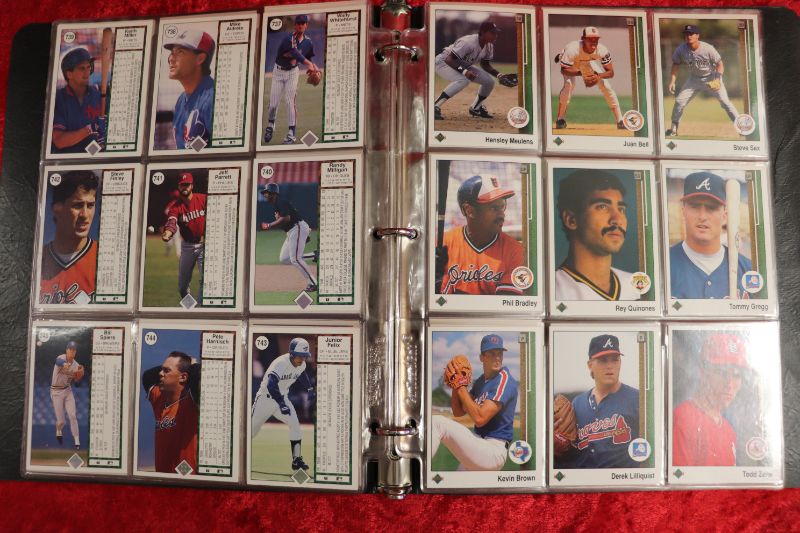 Photo 3 of 1989 Upper Deck Baseball Hi Series complete set in binder