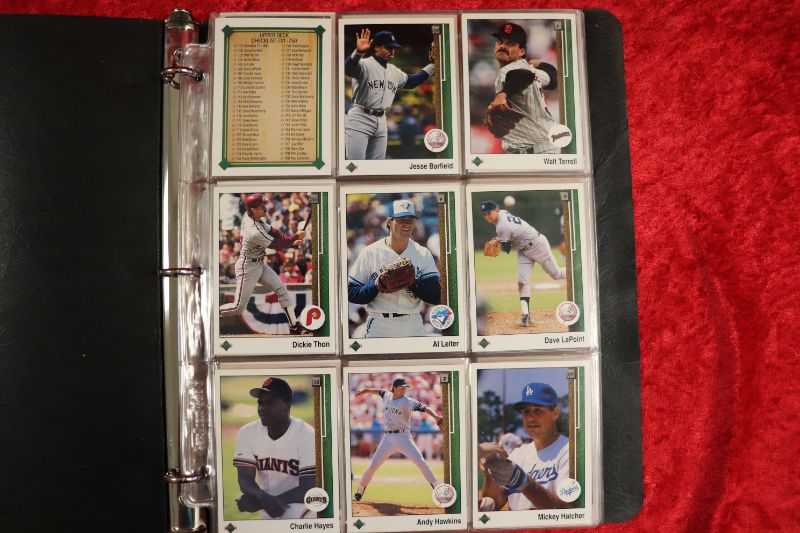 Photo 2 of 1989 Upper Deck Baseball Hi Series complete set in binder