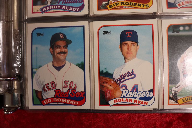 Photo 5 of 1989 Topps Baseball Traded complete set in binder