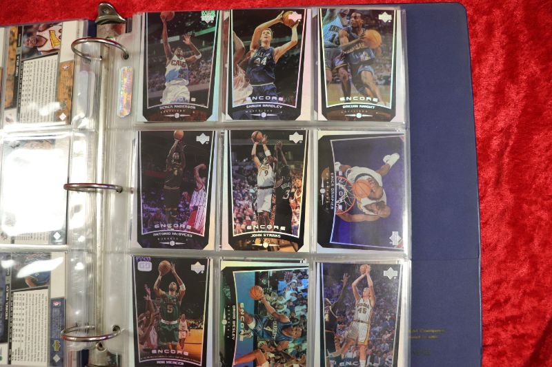 Photo 4 of Over 150 Basketball cards in binder 1988-99 (lots of ROOKIES)