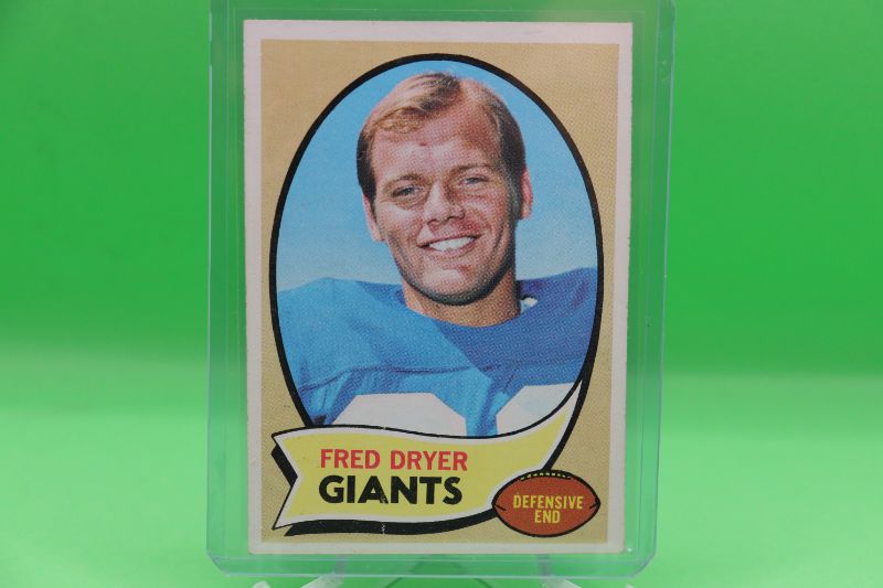 Photo 1 of Fred Dryer 1970 Topps ROOKIE (EX-NrMt) Actor “Hunter”