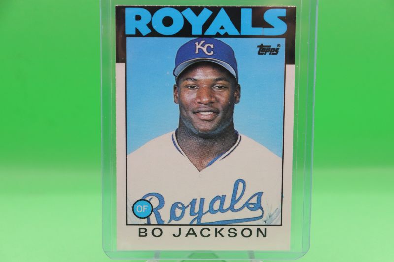 Photo 1 of Bo Jackson 1986 Topps Traded ROOKIE (Mint)