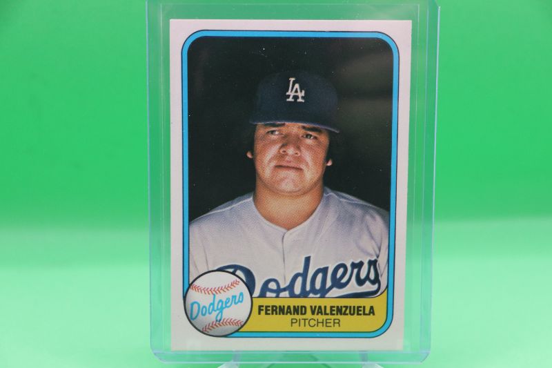 Photo 1 of Fernando Valenzuela 1981 Fleer ROOKIE (Mint)