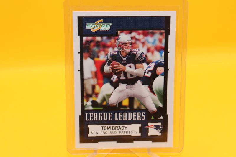 Photo 1 of Tom Brady 2004 Score (Mint) LL350