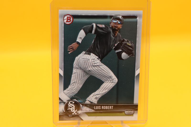 Photo 1 of Luis Robert 2018 Bowman ROOKIE (Mint)