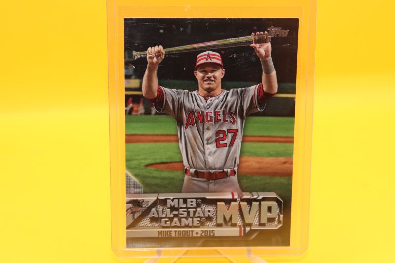 Photo 1 of Mike Trout 2017 Topps (Mint) MVP 