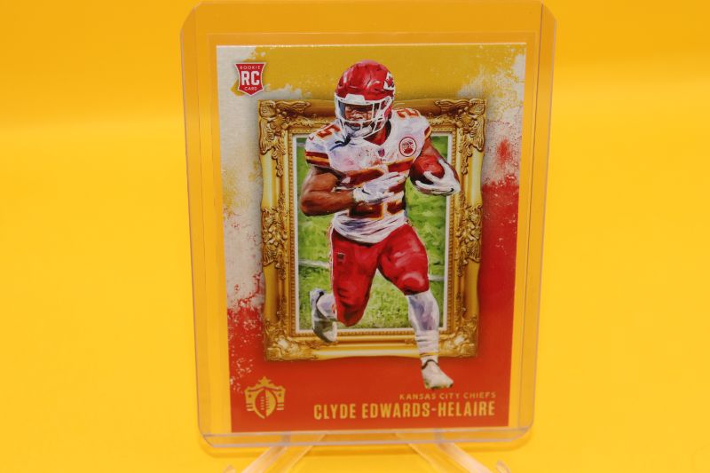 Photo 1 of Clyde Edwards-Helaire 2020Panini ROOKIE (Mint)