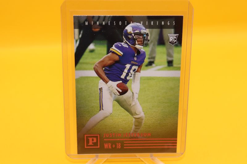 Photo 1 of Justin Jefferson 2020 Panini purple ROOKIE (Mint)