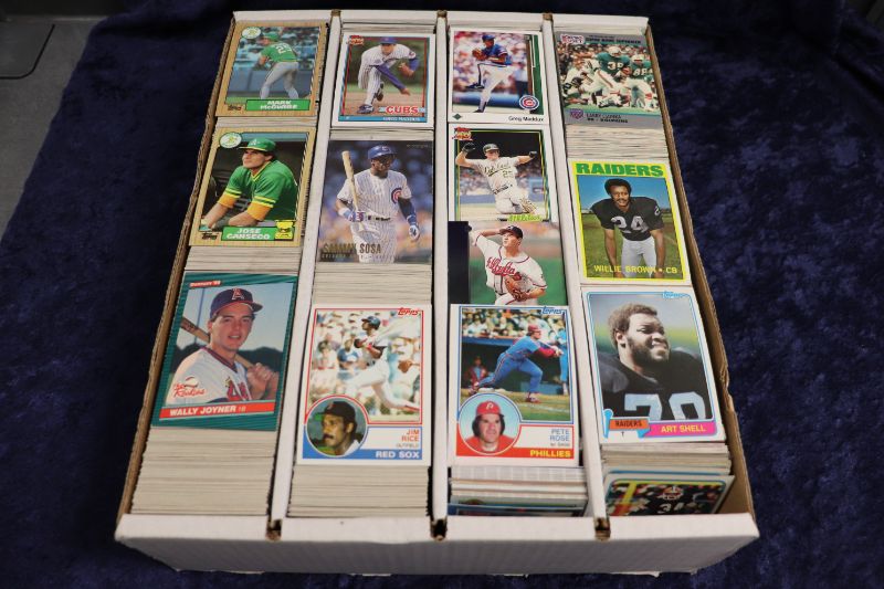 Photo 1 of 3200 count box mix sports/years some stars