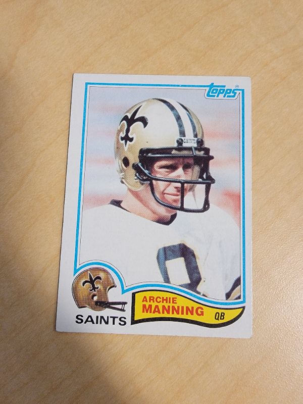 Photo 1 of 1982 ARCHIE MANNING TOPPS CARD GREAT CONDITION