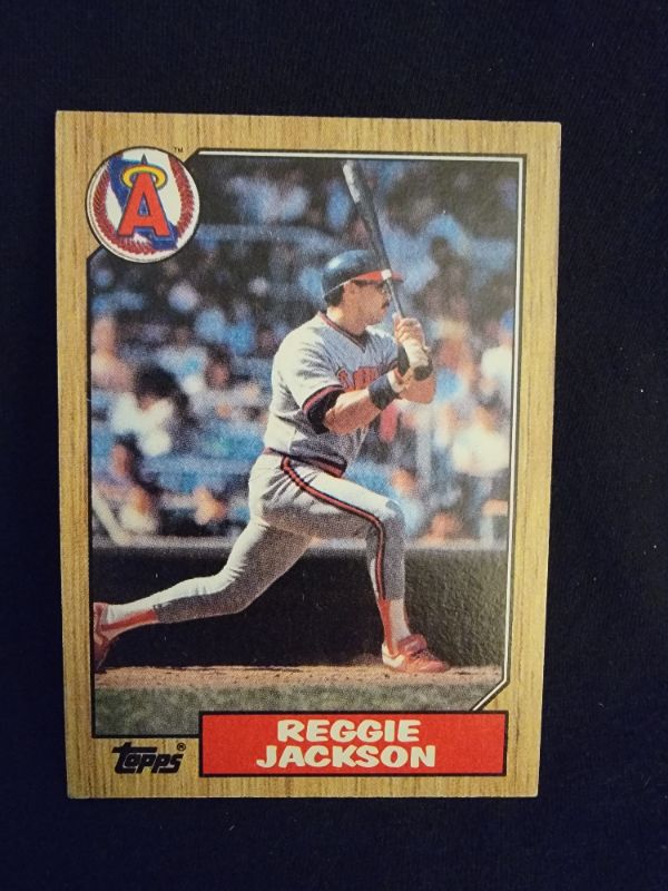 Photo 1 of 1987 REGGIE JACKSON TOPPS CARD