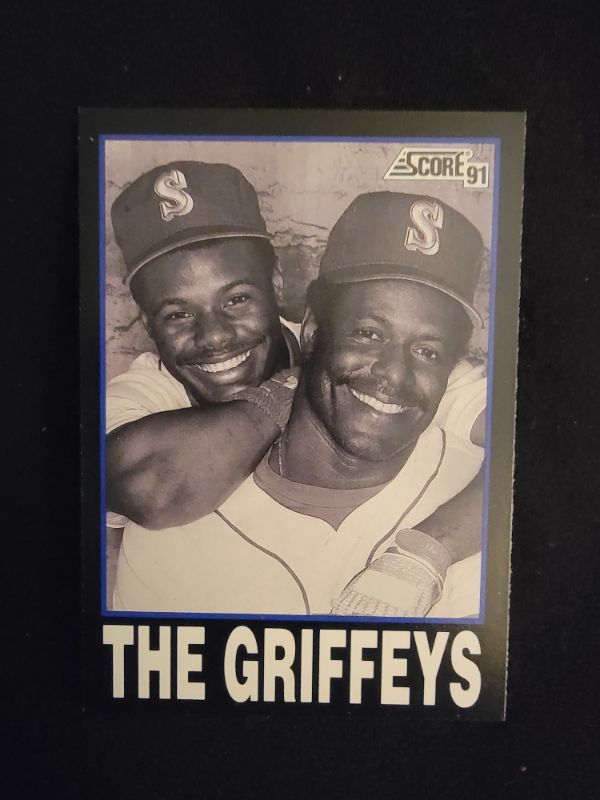 Photo 1 of 1991 THE GRIFFEYS SCORE CARD - EXCELLENT CONDITION