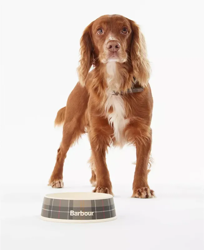 Photo 5 of Bamboo dog bowl in Barbour's classic tartan print with Barbour logo. Made in Germany
Dimensions - 6.9" L x 6.9" W x 2.1" H. Embossed logo. Durable bamboo construction. Bamboo dog bowl in Barbour's classic tartan print with Barbour logo. Bamboo, Corn, Resi