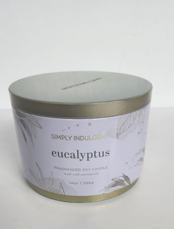 Photo 1 of Simply Indulgent  Fragranced Candle Set Made with Essential Oils and Soy Wax EUCALYPTUS