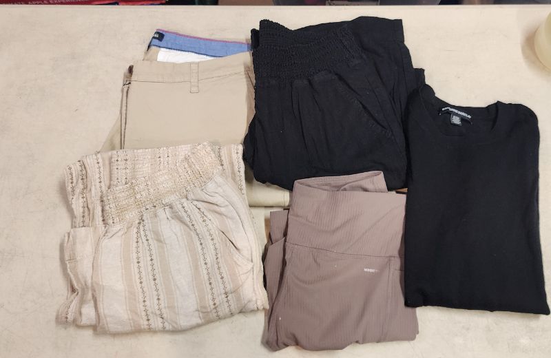 Photo 1 of FINAL SALE 5 PIECES CLOTHING MOSTLY WOMEN'S USED CONDITION NO RETURNS