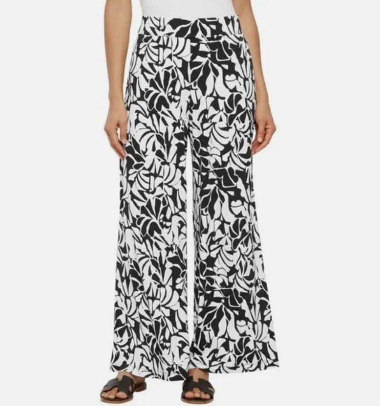 Photo 1 of Three Dots Ladies' Pull on Pants - Black/White Floral - Size Medium