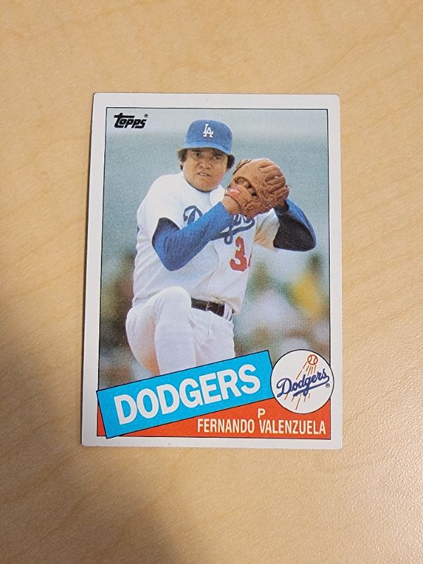 Photo 1 of 1985 FERNANDO VALENZUELA TOPPS CARDS - VERY GOOD CONDITION