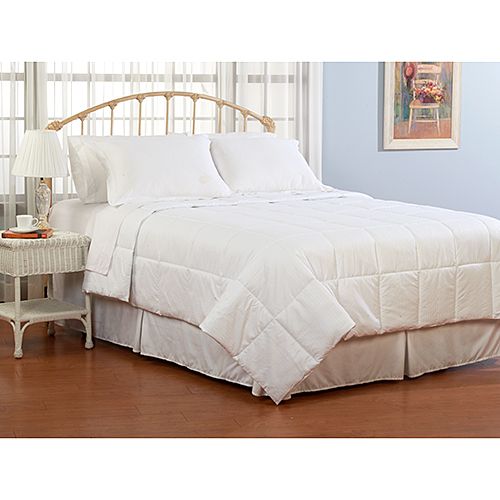 Photo 1 of CAL/KING DOWN ALTERNATIVE 3 PC COMFORTER SET - HYPOALLERGENIC- ALL SEASON WARMTH AMD MACHINE WASHABLE- WHITE