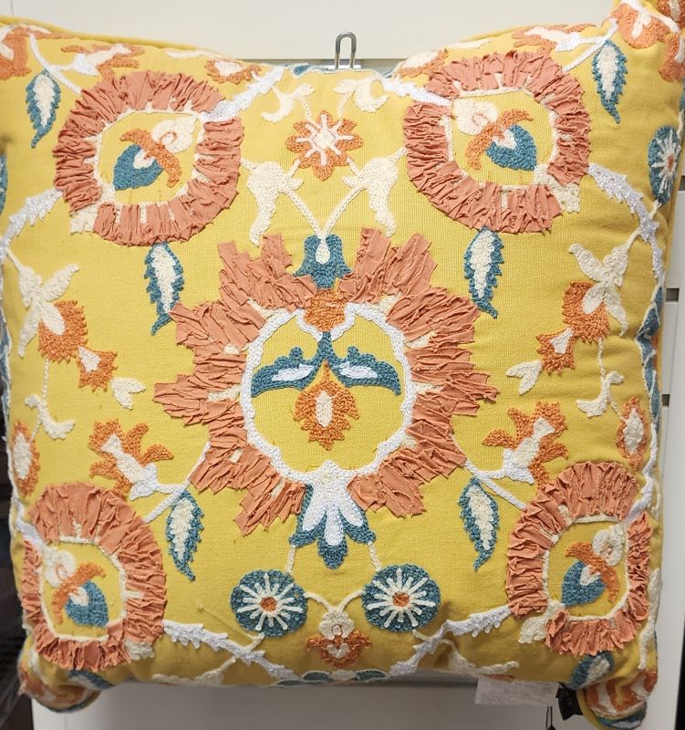 Photo 1 of LA COUTURE DECORATIVE PILLOW 20X20