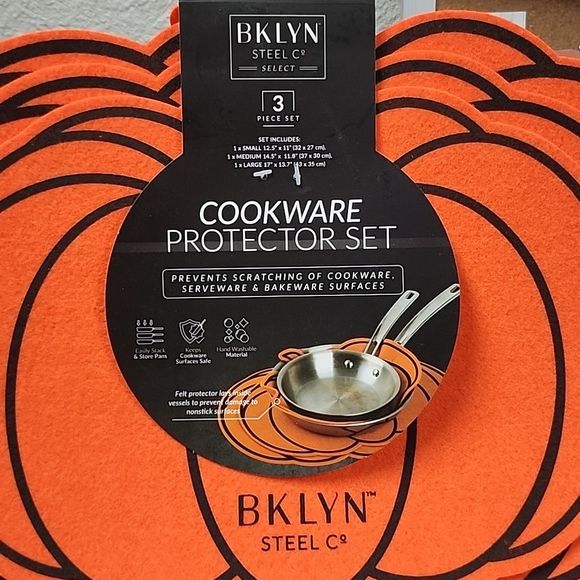 Photo 1 of FESTIVE HOLIDAY Core Home 3-Pc. Cookware Protectors Set pumpkin