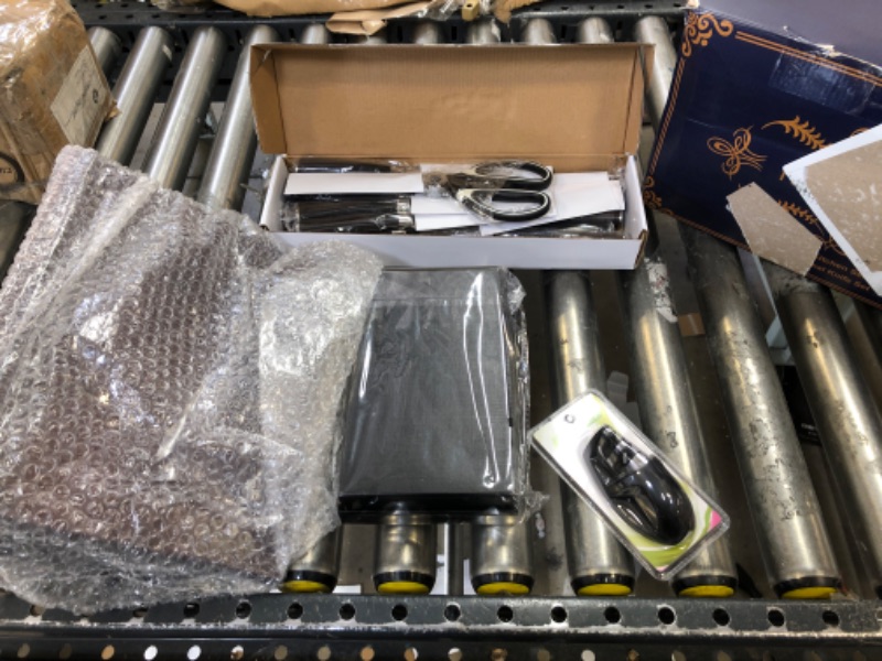 Photo 1 of Kitchen Knives Set with Block HOABLORN Luxury 15pcs Magnetic Block Knife Sets :Acacia Knife Holder with Strong Magnet Heart ,Damascus Kitchen Knives German Stainless Steel The One for Your Chefs Damascus 19 Pieces Knife Block Set