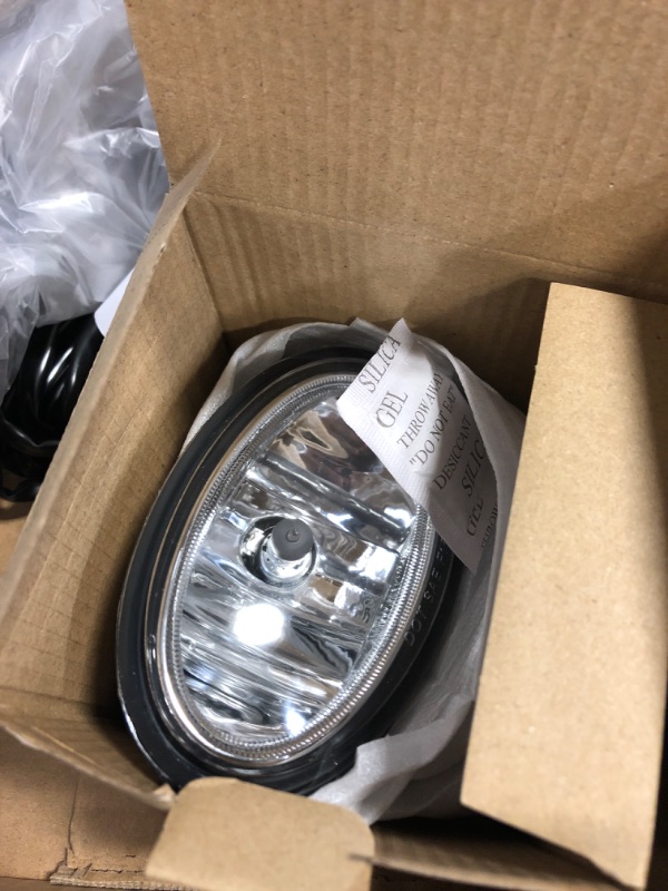 Photo 5 of CONCEPT Fog Lights for 2016-2018 Honda HR-V HRV Fog Lights Lamps with Assembly Set L&R Side With Halogen Bulbs