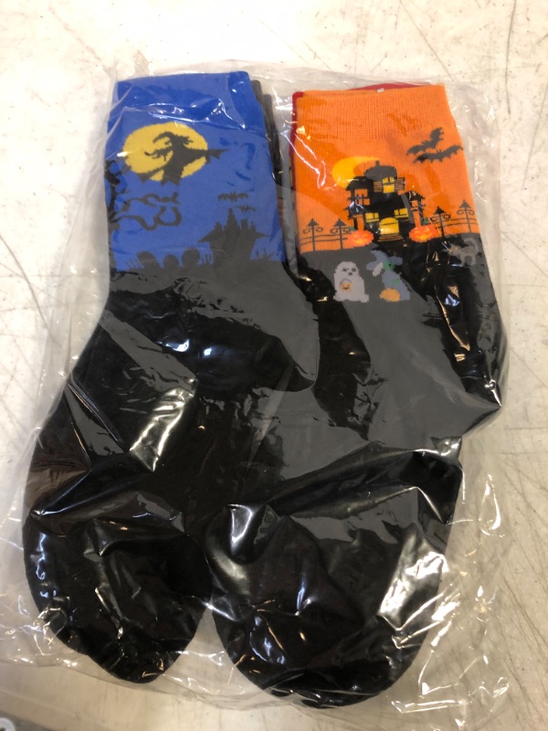 Photo 1 of HALLOWEEN SOCKS NOVELTY CREW SOCK Halloween Cotton Couples Long Socks Vintage Creative Oil Painting Socks Women Men Winter Warm Socks, 5 PAIRS