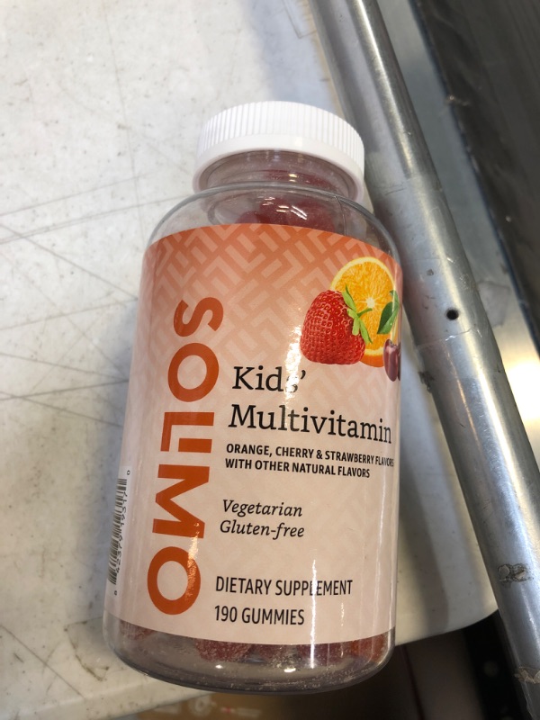 Photo 2 of Amazon Brand - Solimo Kids' Multivitamin, 190 Gummies 190 Count (Pack of 1)
FACTORY SEALED EXP: 02/2024