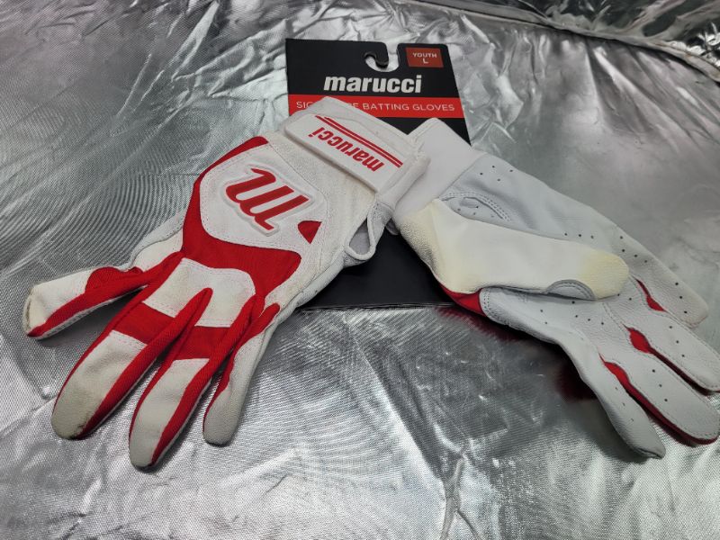 Photo 2 of Marucci 2019 Youth Signature Baseball Batting Gloves (Large)