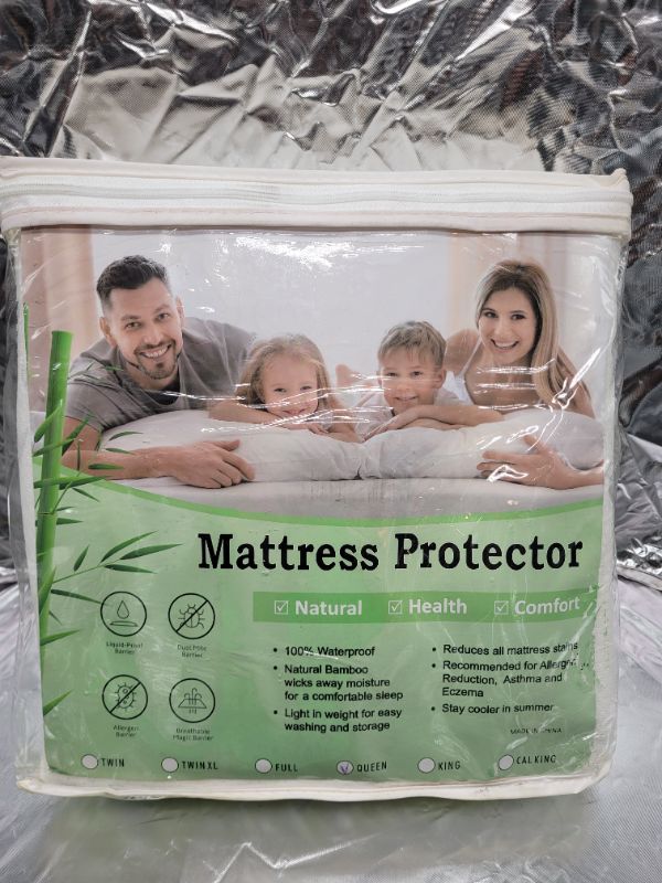 Photo 1 of (Queen) Premium Bamboo Waterproof Mattress Protector Easy Care