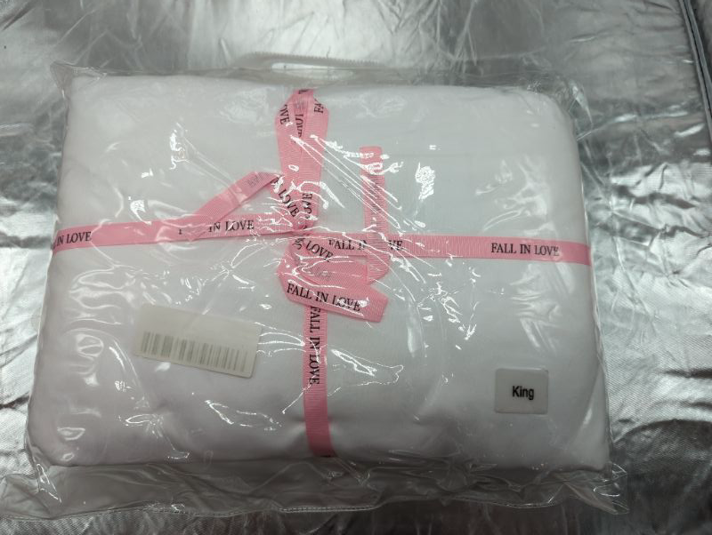 Photo 1 of King Size White Duvet and Pillow Case Set 