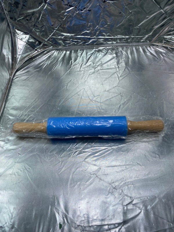 Photo 2 of NASNAIOLL Silicone Rolling Pin Non Stick Surface Wooden Handle 1.97X15.15 (Blue) Blue 1.97X15.15