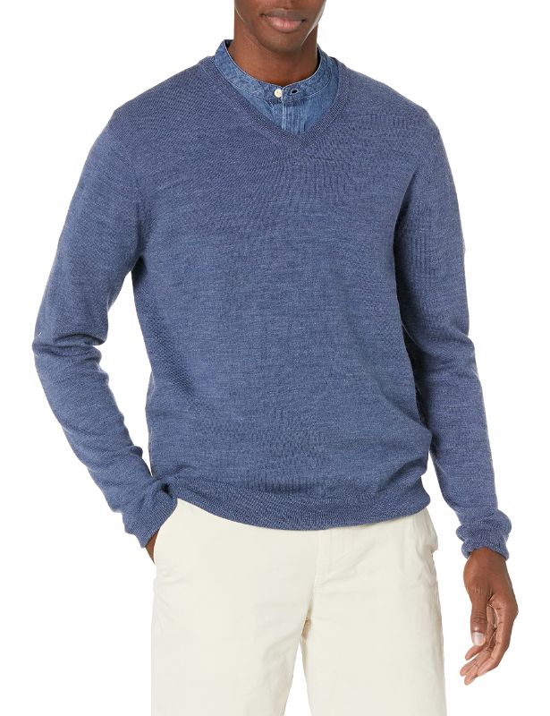 Photo 1 of Goodthreads Men's Lightweight Merino Wool V-Neck Sweater X-Large Denim