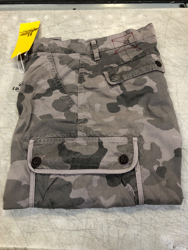 Photo 1 of MEN'S CARGO WORK CAMO, CASUAL LOOSE FIT OUDOOR PANTS, SIZE 32