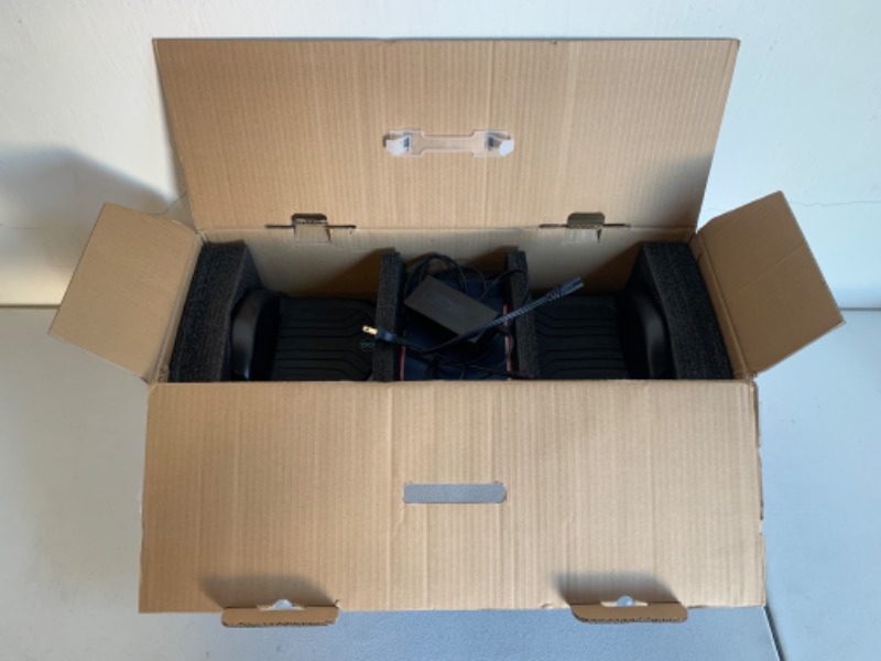 Photo 2 of MAGIC HOVER Hoverboard All Terrain Off Road 6.5" inch T581 Hoverboards,with Bluetooth Speaker and App-Enabled, Smart Self Balancing Hover Board and Two-Wheel with UL2272 Certified for Kids and Adults. Does Not Have Carrier Bag