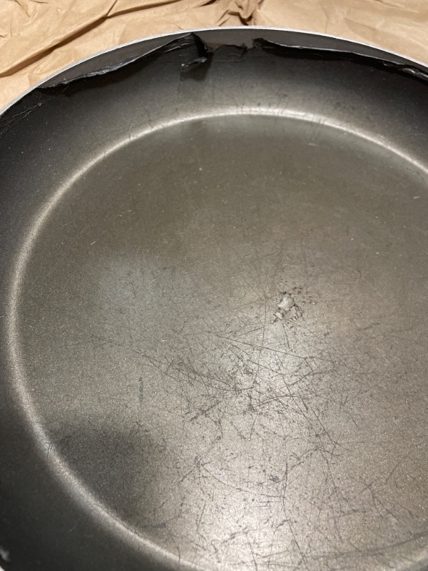 Photo 8 of All-Clad D3 Tri-Ply Stainless-Steel Nonstick Fry Pan Set, 8" 
