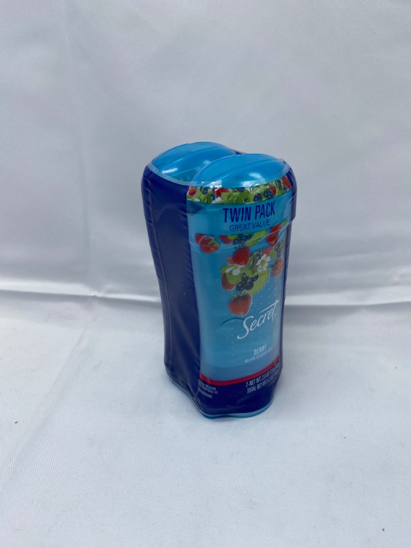 Photo 2 of Clear Gel Antiperspirant and Deodorant Refreshing Berry (2 pack)