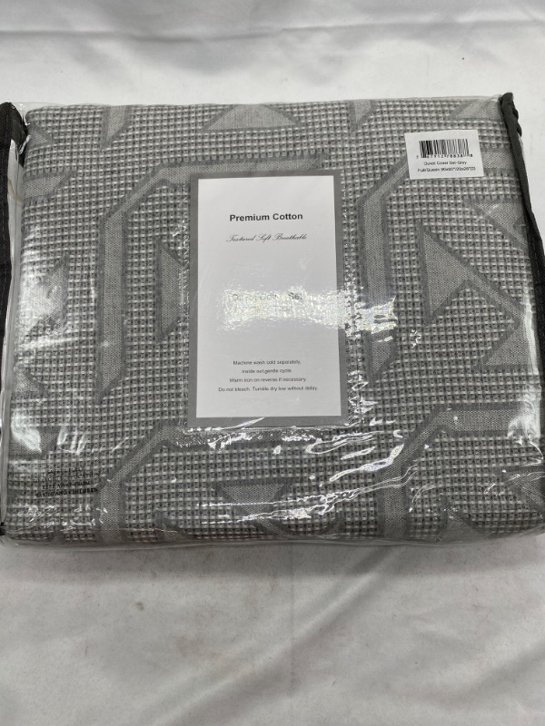 Photo 3 of meadow park Matelasse Duvet Cover Set, 100% Cotton, Pre-Washed, Soft & Cozy, Woven Jacquard Textured, Modern Geo Design Bedding Set, Queen, Grey NEW