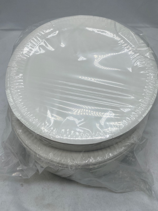 Photo 3 of  9 Inch Paper Plate Uncoated. Pack of 200 Plates NEW