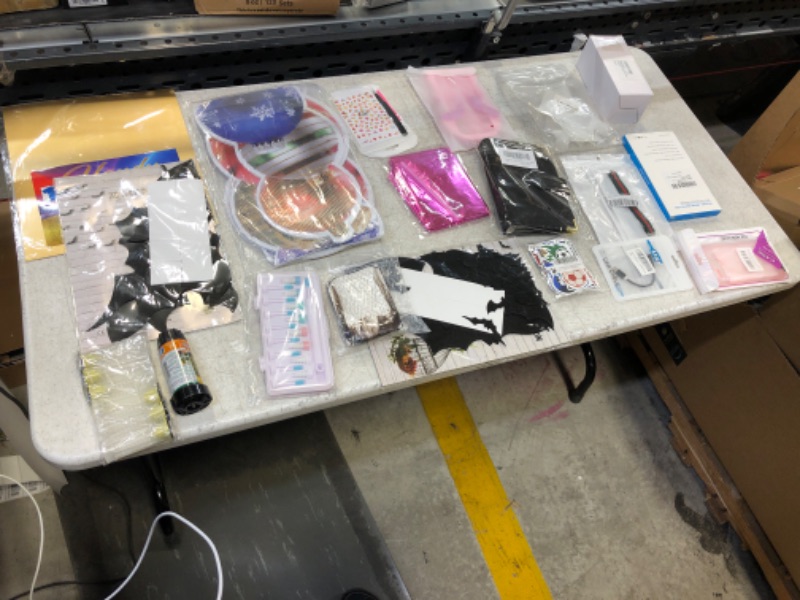 Photo 1 of 20 ITEM ASSORTED BAG LOT 