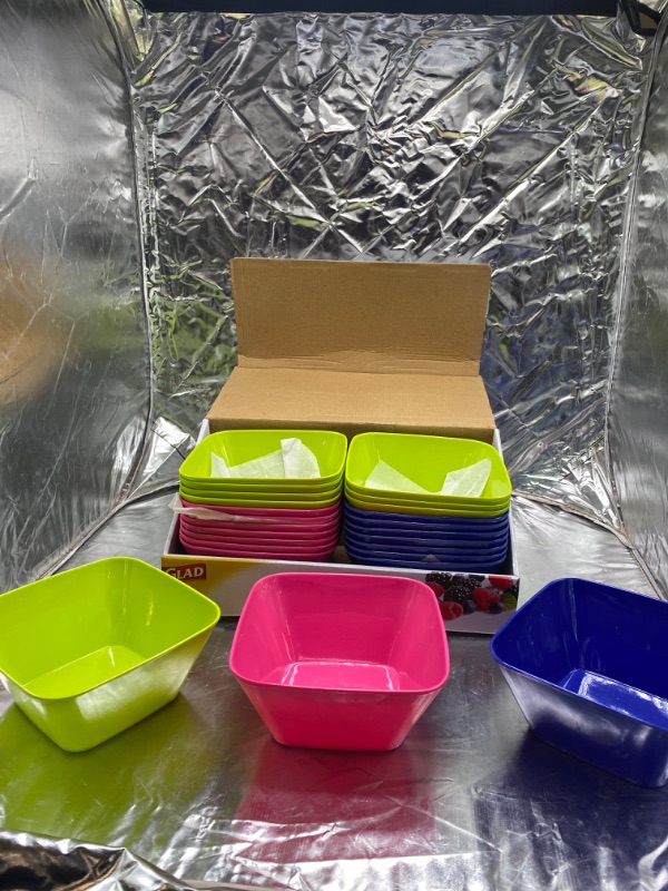 Photo 2 of  GLAD ASSORTED COLORS 24 PACK SQUARE BOWLS , 6 IN (15.2CM) 