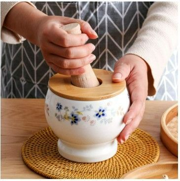 Photo 1 of lOOSTAR PORELIN MORTAR ANDPESTLE SET 4.7 INCH GOLDS 2 CUPS NEW 