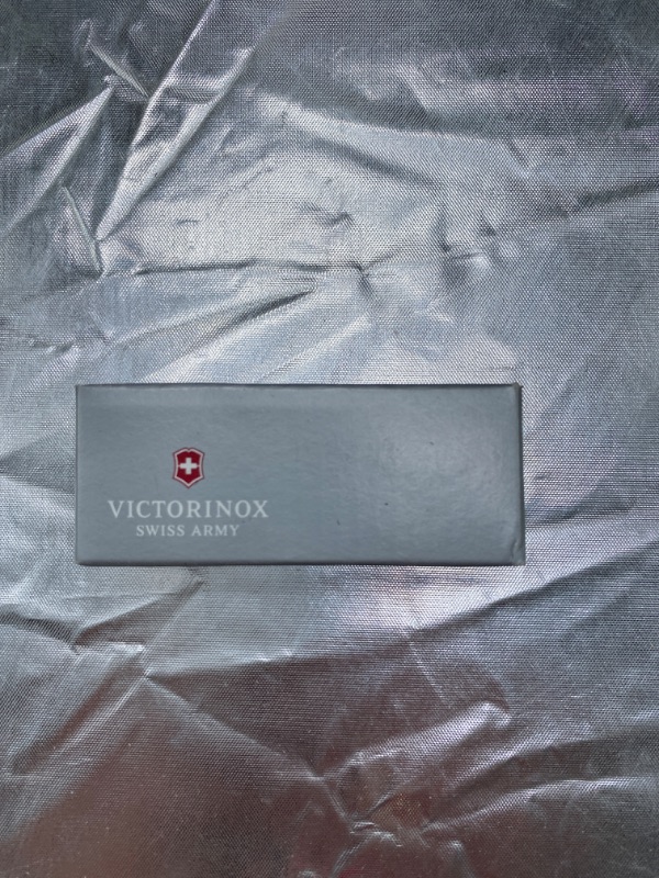 Photo 2 of Victorinox Classic SD 7 Function Pocket Knife Blue Classic Sd NEW