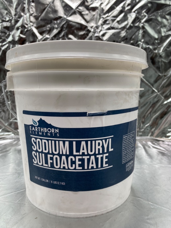 Photo 2 of Sodium Lauryl Sulfoacetate (SLSA) (1 Gallon) 6 LBS Bath Bomb Additive, Gentle on Skin, Long Lasting Foam & Bubbles by Earthborn Elements NEW