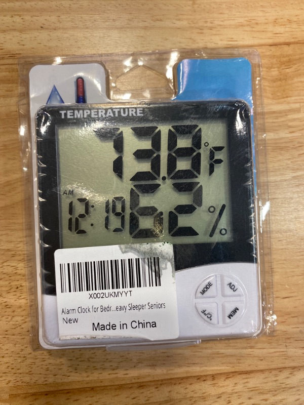 Photo 3 of LCD Digital Temperature & Humidity Meter HTC-1 H596 NEW 