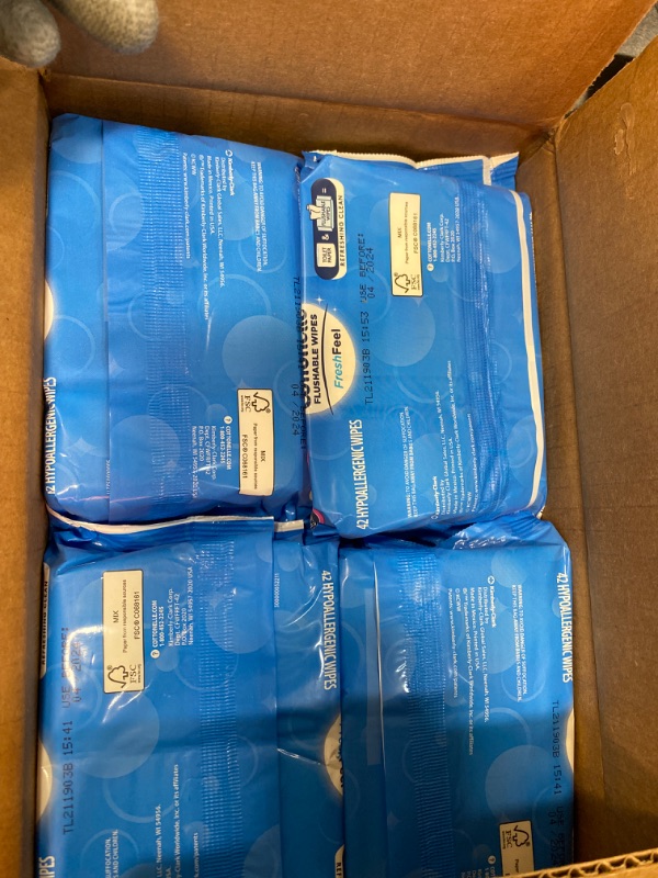 Photo 2 of Cottonelle FreshFeel Flushable Wet Wipes, Adult Wet Wipes, 8 Flip-Top Packs, 336 Total Wipes 42 Count (Pack of 8) NEW