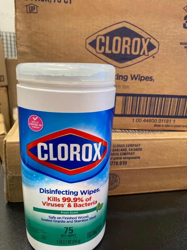 Photo 2 of Clorox Disinfecting Wipes, Bleach Free Cleaning Wipes, Multi-surface Wipes, Fresh Scent & Crisp Lemon Value Pack, 75 Wipes (Pack of 3) NEW